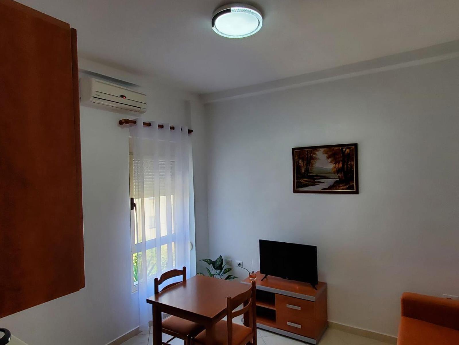 Summer Gate Apartment Sarandë Exterior foto